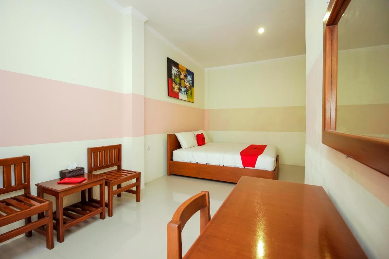 Hotel Reddoorz Near Jalan Jendral Sudirman Manado Exteriér fotografie
