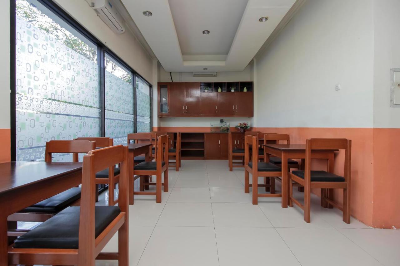 Hotel Reddoorz Near Jalan Jendral Sudirman Manado Exteriér fotografie
