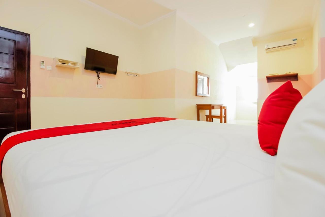 Hotel Reddoorz Near Jalan Jendral Sudirman Manado Exteriér fotografie